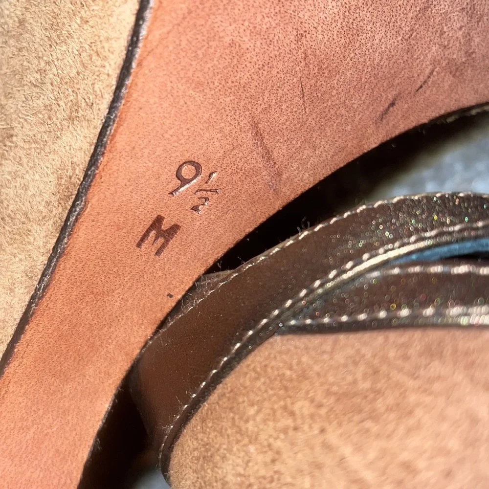 Donald J. Pliner pep toe pin up wedge bronze heel size 9.5